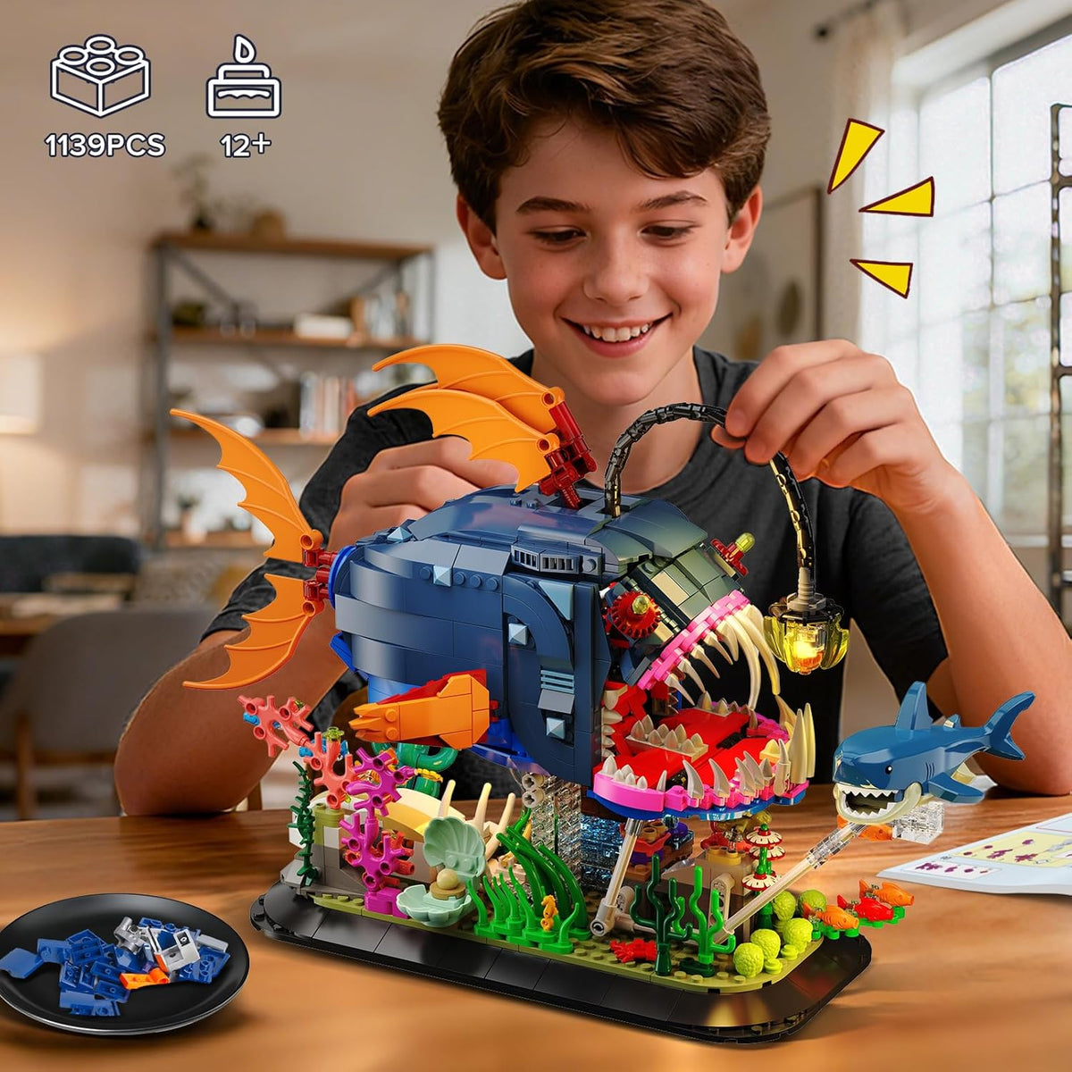 INSOON Mechanical Angler Fish Building Set with Lights HG1055