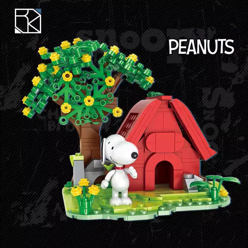 CACO S002 Peanuts Snoopy Red House Movie