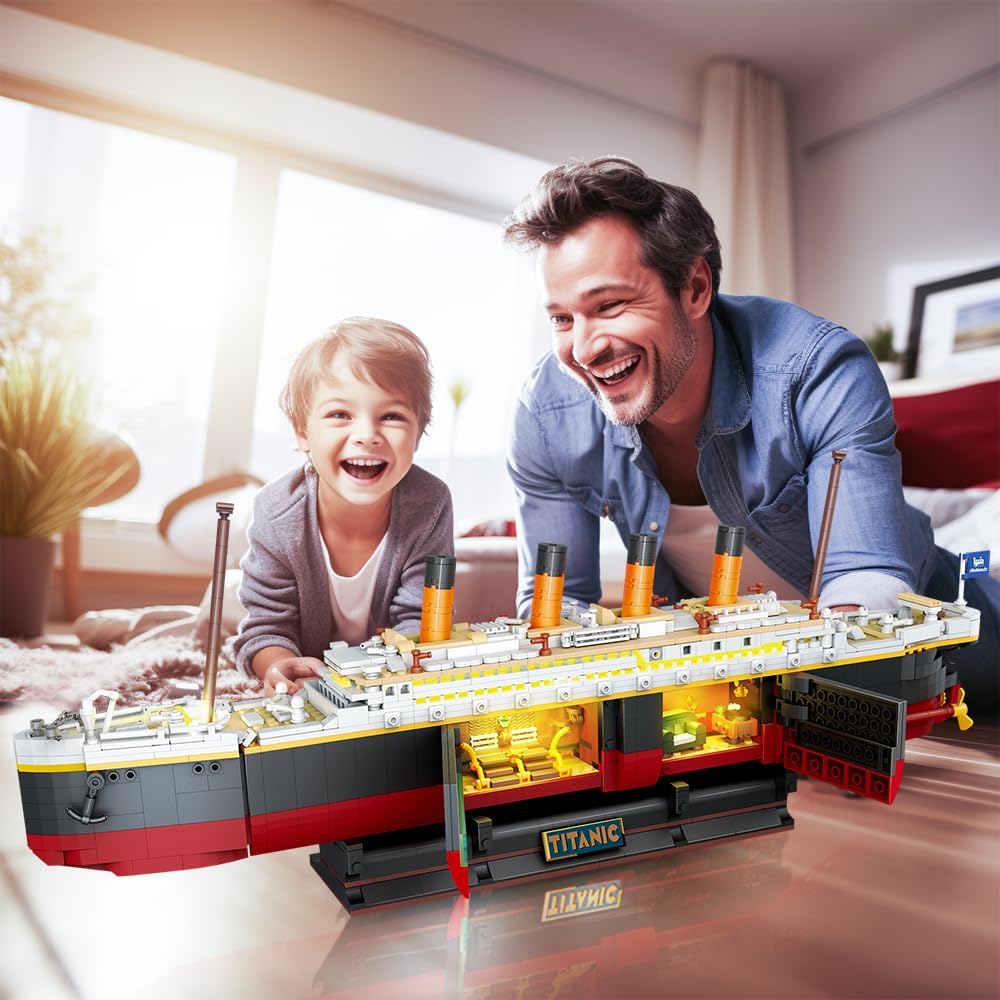 INSOON Titanic Building Set with LED Light 6108