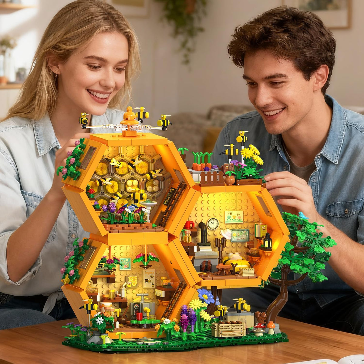 INSOON Bee Farm House Building Set with Light SC8825