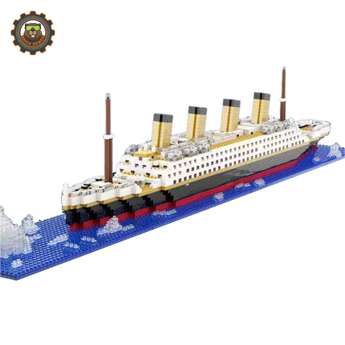 BrickSewer Titanic Cruise Ship M2027